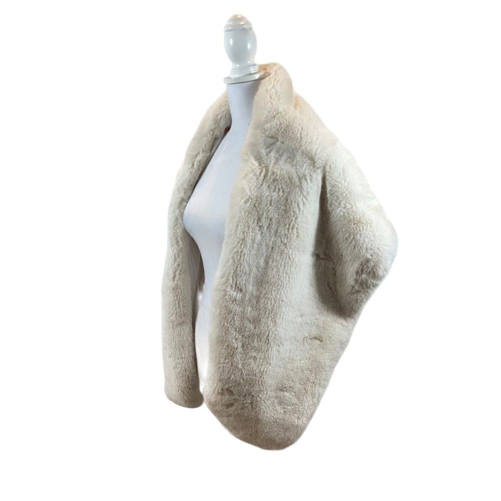 Luxury Faux Fur Wrap Stole - Cream Shawl
